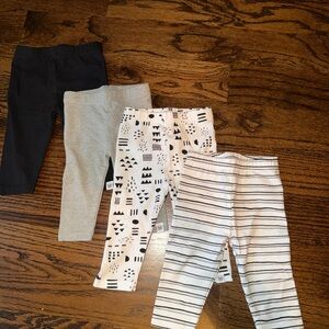 The Honest Company Black, Gray, and White Patterned Leggings Set